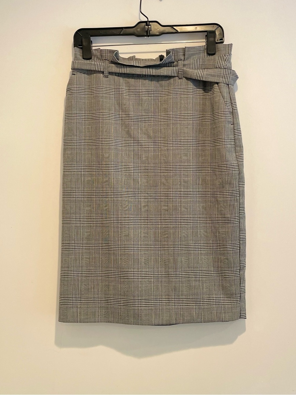 Banana Republic Plaid Belted Pencil Skirt - size 4